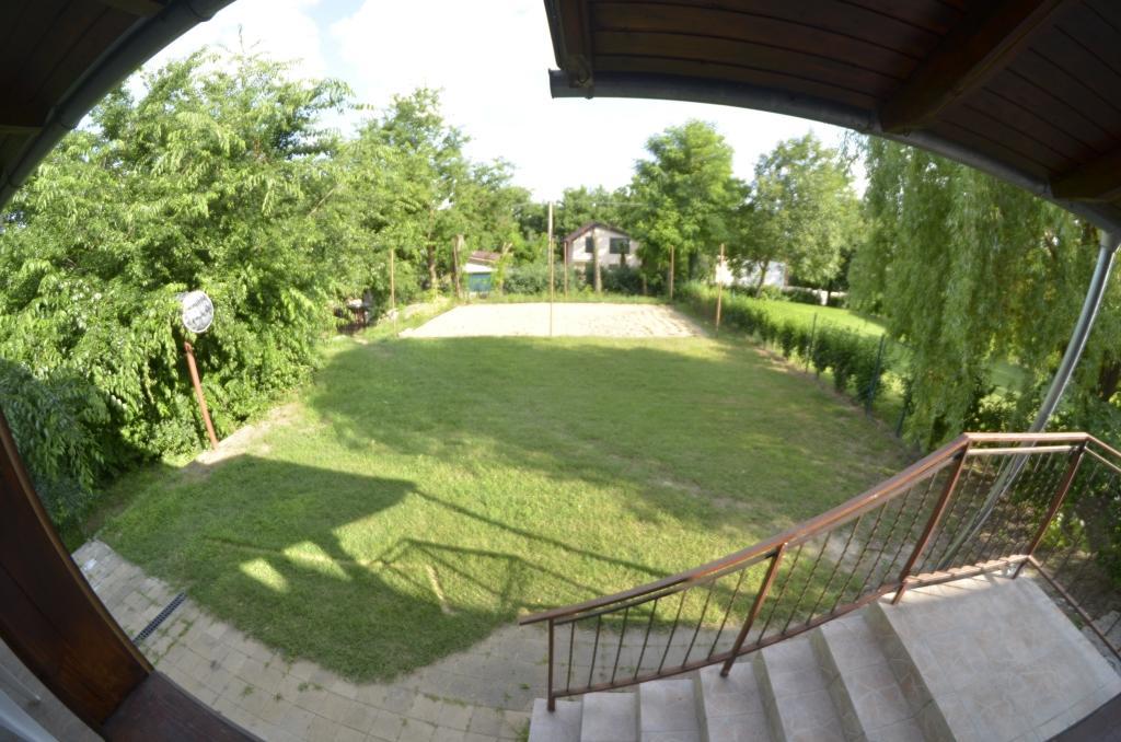 Tobo House Along The River Danube Radvaň nad Dunajom エクステリア 写真